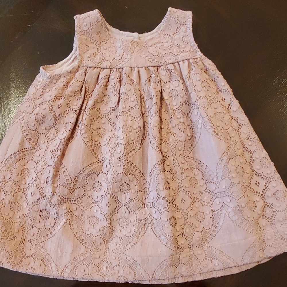 Burberry lace light pink dress